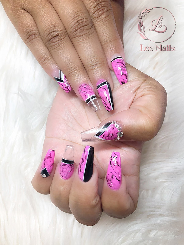 Lee Nails