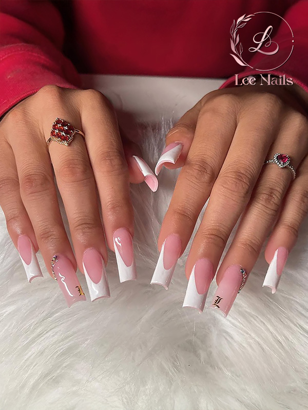 Lee Nails